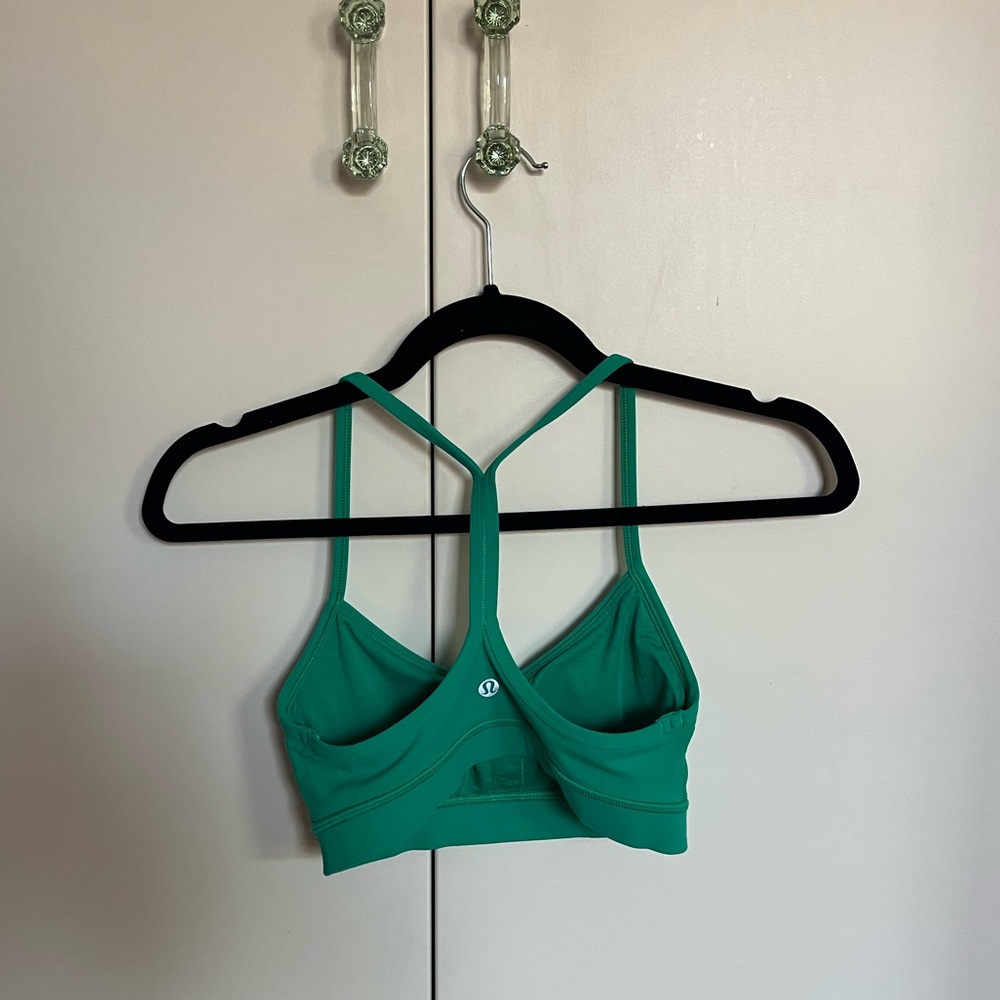 Flow Y Bra - Picture 2 of 4